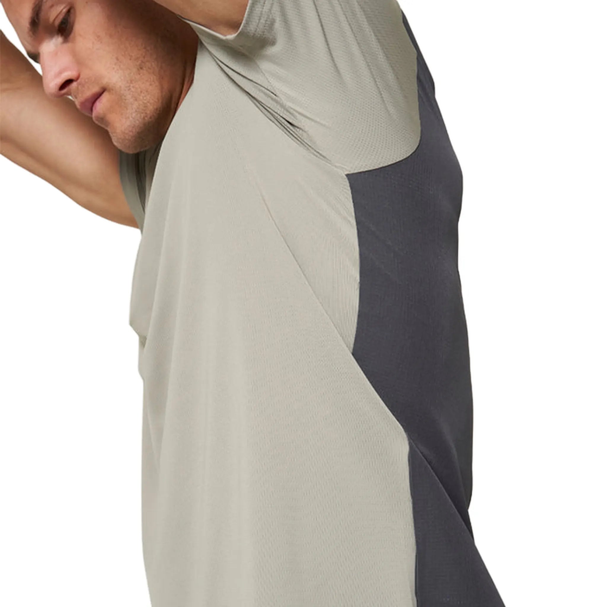 Detailed View of Reprimo Clima Sand Graphite T-Shirt